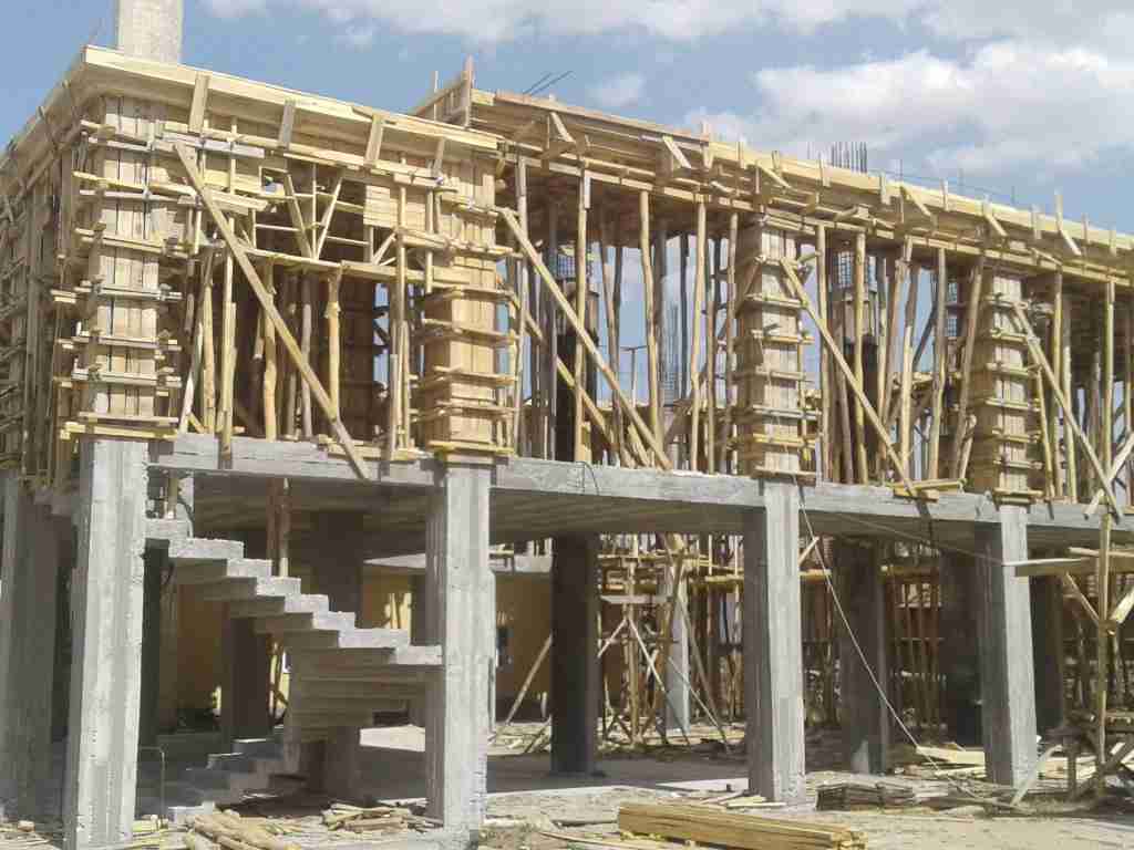 Serik İnşaat Kalıpçısı